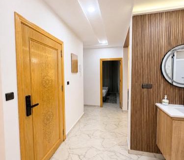 Oujda Apartment | App Calme & Élégance avec Terrasse privée à Oujdaa