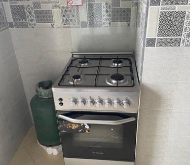 Gueznaia House | Chambre privée -A- 3mn de l'aéroport, 33mn à pied
