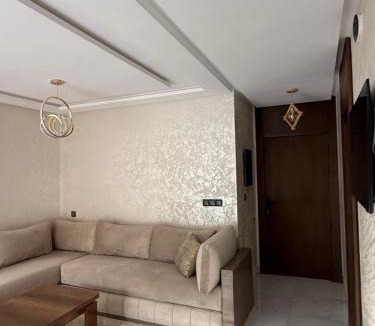 Ifrane Apartment | Appartement avec balcon vue sur forêt - centre ville