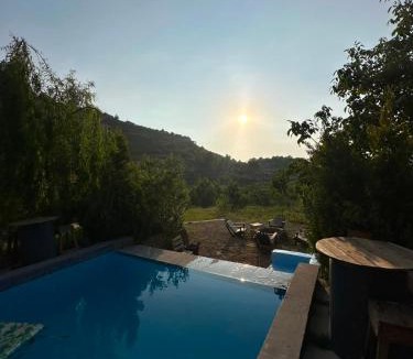 Kfardebian House | arida farm peach