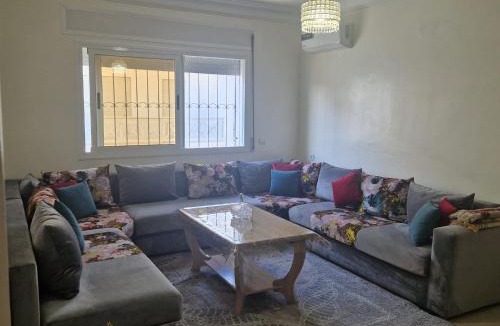 Ahriq Apartment | Modern, secure apartment in a good location