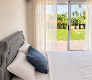 Marina Apartment | Luxury Seaside Apartment - 200m to Beach - Sea View Terrace madame vacance