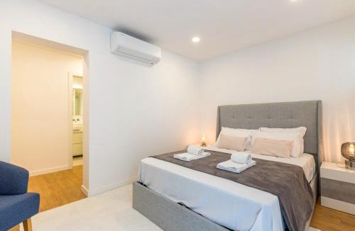 Santo Condestavel Apartment | Campo de Ourique Gallery by Gonzalo's Guest