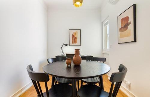 Santo Condestavel Apartment | Campo de Ourique Gallery by Gonzalo's Guest