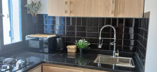 Cabo Negro Apartment | Precioso estudio a pie de playa