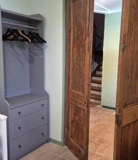 La Garriga Apartment | Casa Mina Garden Room in Heritage House in Thermal Village