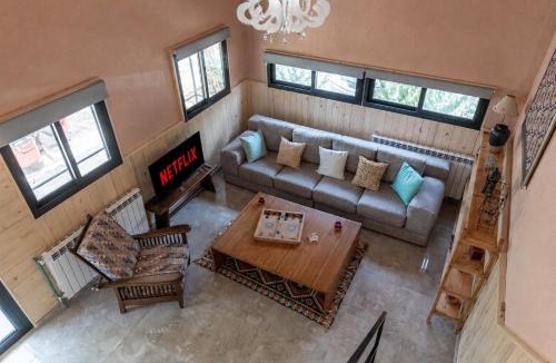 Duhur ash Shuwayr House | Maison Jwar - Charming Caravan Experience - Unique Summer Getaway