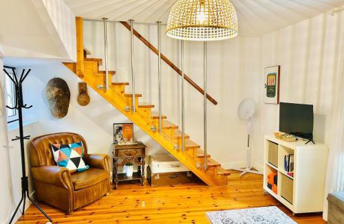 Sao Cristovao e Sao Lourenco Apartment | Charming Historic Duplex