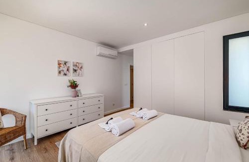 Linda-a-Velha Apartment | Retiro dos Freixos - 15 Min from Lisbon & Cascais