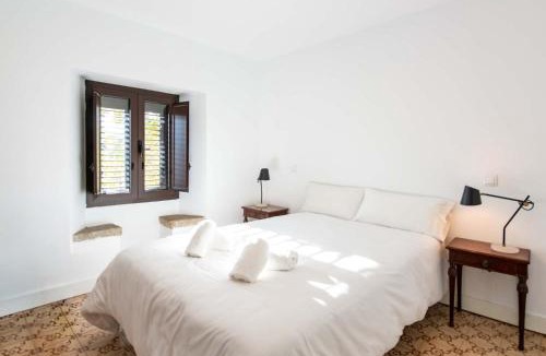 Argentona House | Unique 16th-Century Masia, Pool & Private Events