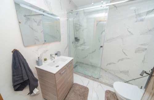 Bni Makada Apartment | Luxury Abraj YK 120m2