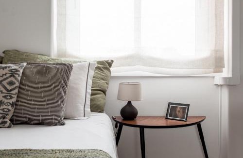 Cova da Piedade Apartment | Lisbon Riverside Retreat 2BR in Almada