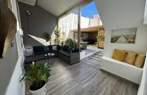 Costa de Caparica Hotel | Costa Paradise Beach