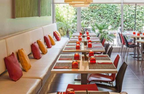 Cornella de Llobregat Hotel | Ibis Cornella