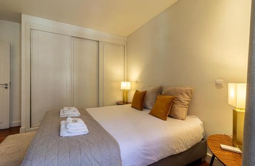 Sacramento Apartment | Chiado Deluxe Terrace 3 BR Apartment