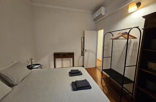Encarnacao Apartment | City centre charm and practicality