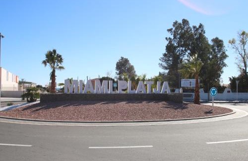 Parc de Mont-roig House | Casas Blancas 37