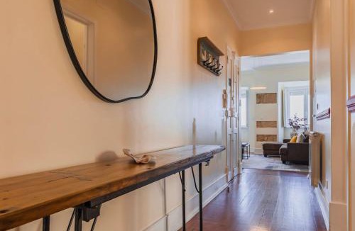 Alfama Apartment | Whome Spacious Modern Apartment in Graças Historic Quarter