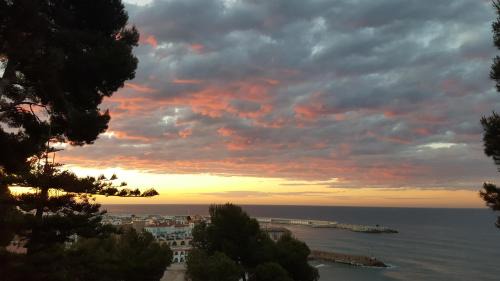 El Roc de Sant Gaieta Villa | HOTEL La Estrella del Mediterráneo