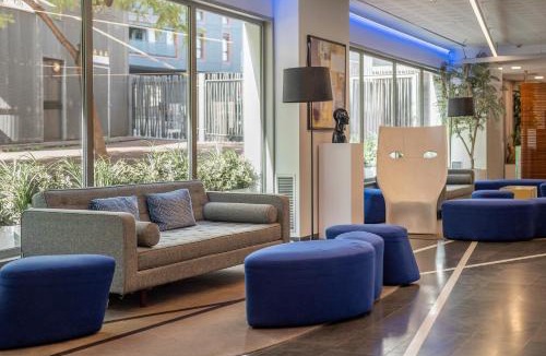 El Parc i la Llacuna del Poblenou Hotel | Naitly Barcelona Poblenou