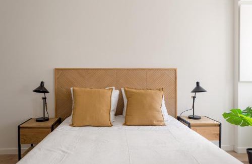 Linda-a-Velha Apartment | The Lisbon Retreat, Cozy Studio with Terrace