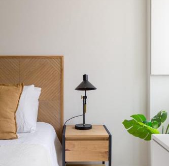 Linda-a-Velha Apartment | The Lisbon Retreat, Cozy Studio with Terrace