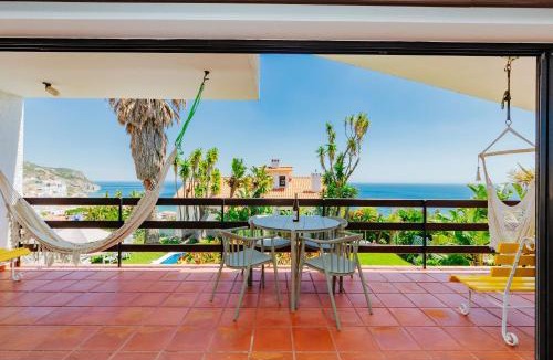 Santiago Villa | Panoramic Ocean View Villa & Pool in Sesimbra by Rent4Rest