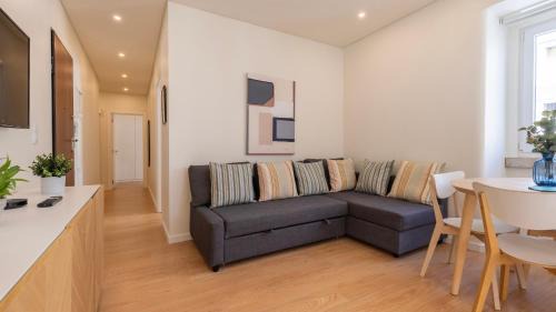 Santa Isabel Apartment | Homely 2BDR Apartment with Terrace by LovelyStay