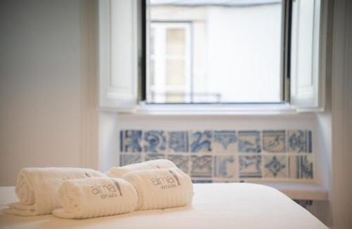 Bairro Alto Apartment | Baroque apart with patio Portuguese Soul Bica Tram 4p