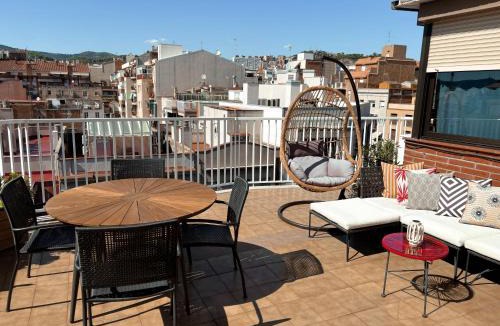 el Camp d'en Grassot i Gracia Nova Apartment | Casa Cosi - Industria
