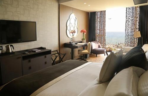 Raouche Hotel | Lancaster Plaza Beirut
