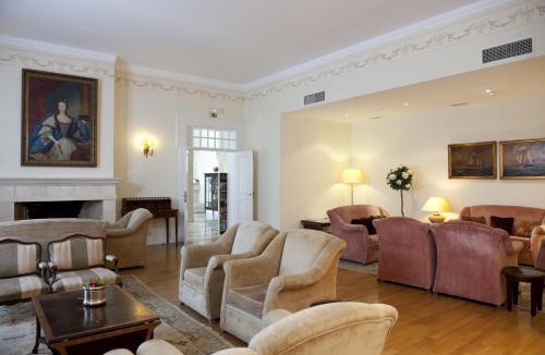 Queluz Hotel | Pousada Queluz