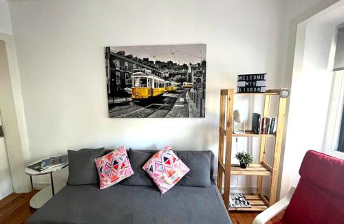 Santo Amaro Apartment | Tram House @ Lx Factory!