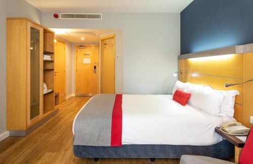 Paco De Arcos Hotel | Holiday Inn Express Lisbon-Oeiras by IHG
