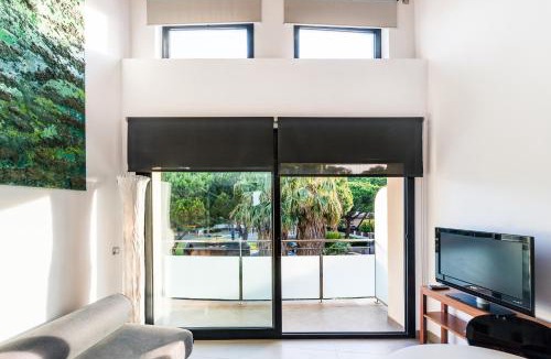 Castelldefels Apartment | Aparthotel Las Palmeras Castelldefels