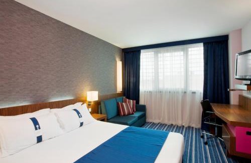 Carnaxide Hotel | Holiday Inn Express Lisbon Alfragide by IHG