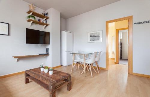 Sants-Badal Apartment | Flateli Roger 16