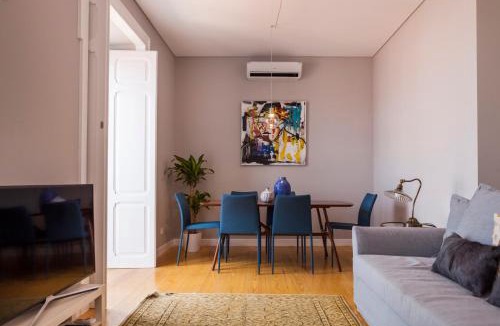 Sao Cristovao e Sao Lourenco Apartment | Breath-Taking River & City View Stunning 3 Bedrooms & 3 Bathrooms With AC Alfama Castle district 1st Floor Apartment