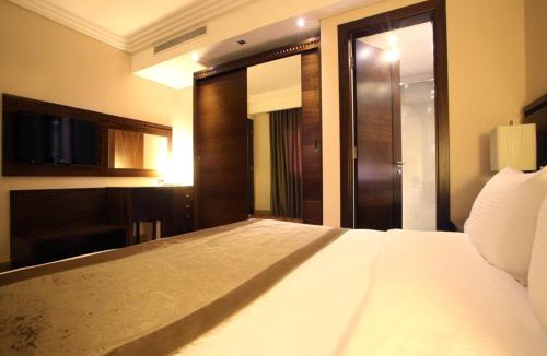 Raouche Hotel | Lancaster Suites Raouche