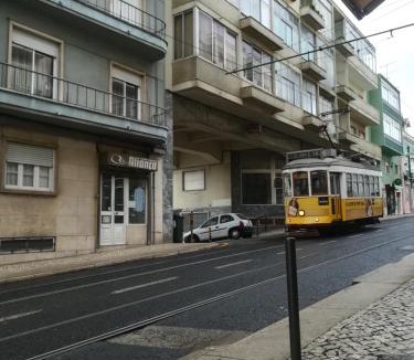 Linda-a-Velha House | The Tram 18 Space