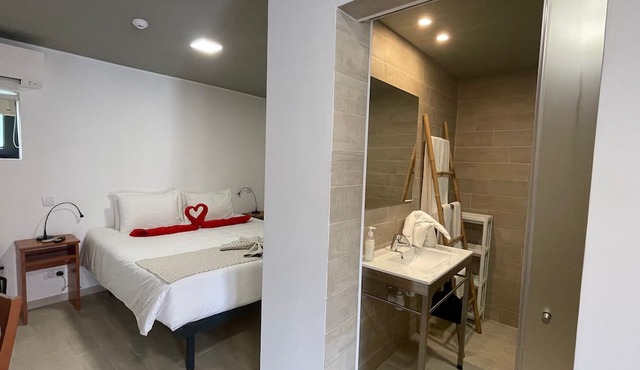 Villa 3 Caparica, Lisbon GAY Beach Hotel