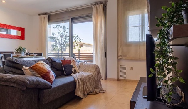 Beautiful apartment for 6 people with pool, WIFI, A/C, TV, terrace and pets allowed