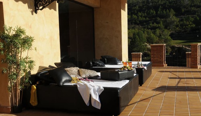 La Figuerola Hotel & Restaurant
