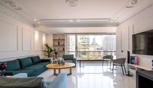 Monot Suites