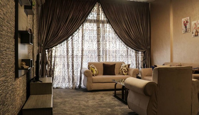 Grand Suites Hotel
