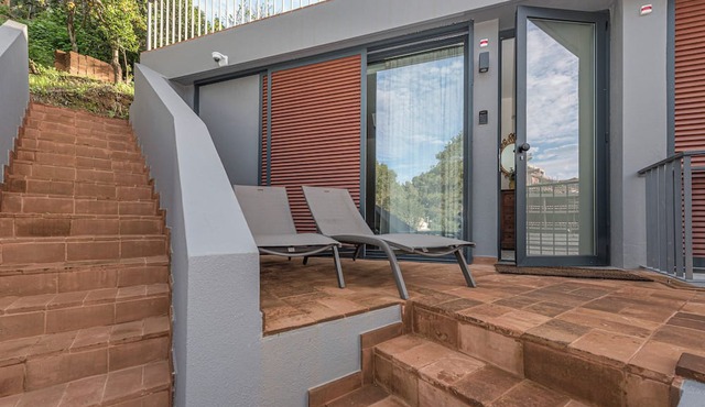 Estoril Village Guesthouse