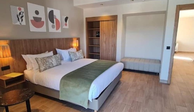 L'escale Hôtel & Spa By 7AV HOTELS