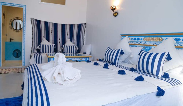 Casa Blue Pearl