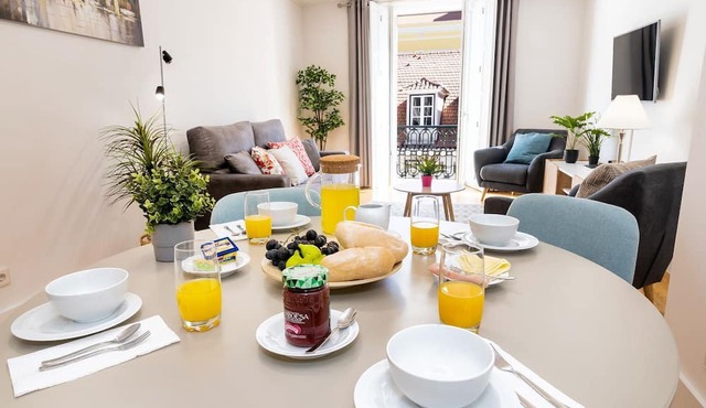 Amazing 1BDR Apartment in Chiado by LovelyStay