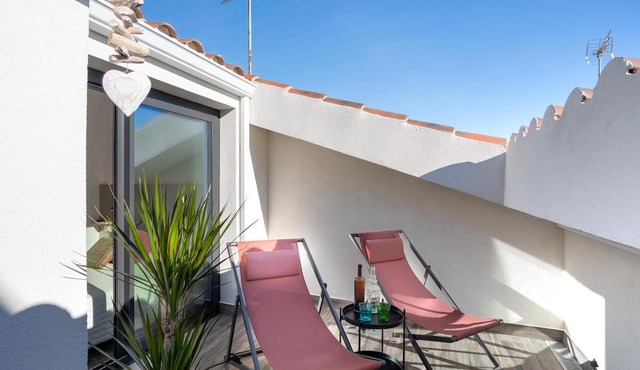 3SUITES - New building close to the beach and Barcelona